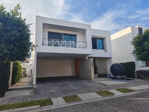 CASA EN VENTA LOMAS DE ANGELÓPOLIS 1, EXCELENTE OPCIÓN CON UBICACIÓN PRIVILEGIADA CASA EN VENTA LOMAS DE ANGELÓPOLIS 1, EXCELENTE OPCIÓN CON UBICACIÓN PRIVILEGIADA
