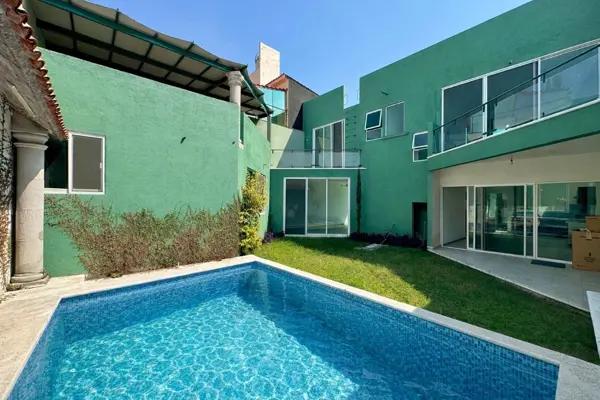 Casa sola en 3 de Mayo. Casa sola en 3 de Mayo.