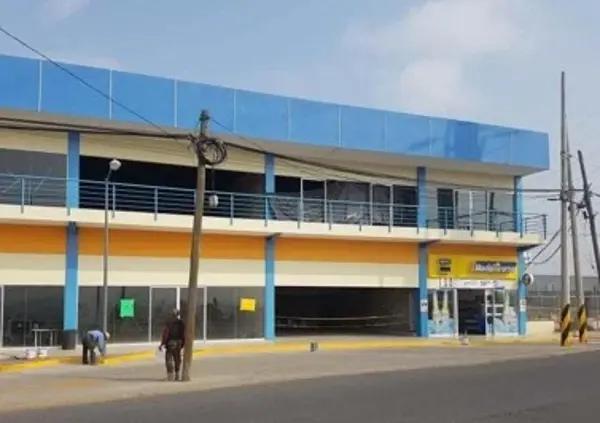 LOCALES EN VENTA, PLAZA MOVAR, CERCA DE PARQUE FINSA, CUAUTLANCINGO, PUEBLA.