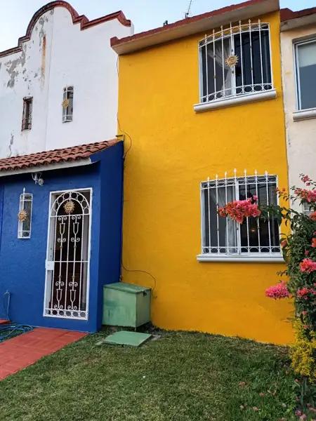 CONFORTABLE CASA EN VENTA EN YAUTEPEC, MOR.