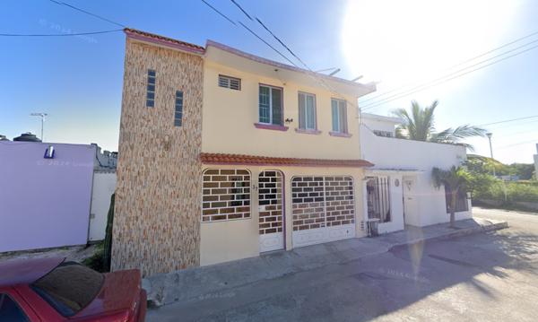 CASA EN VENTA EN MADERAS