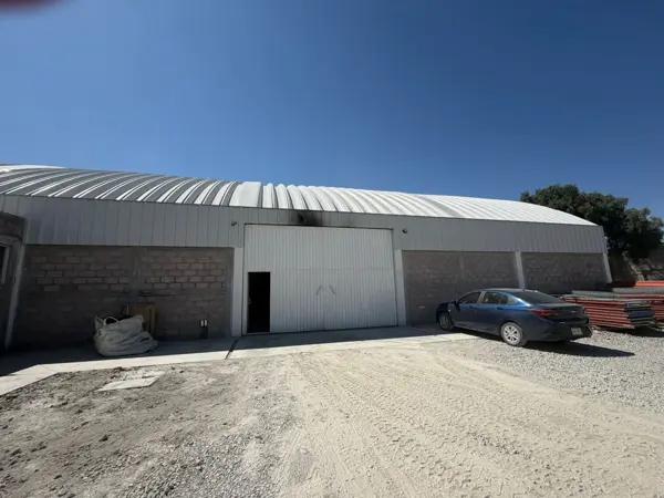 SE RENTA BODEGA 1,000 m2 A 300 MTS. BLVD. LAS TORRES EN PACHUCA HGO.
