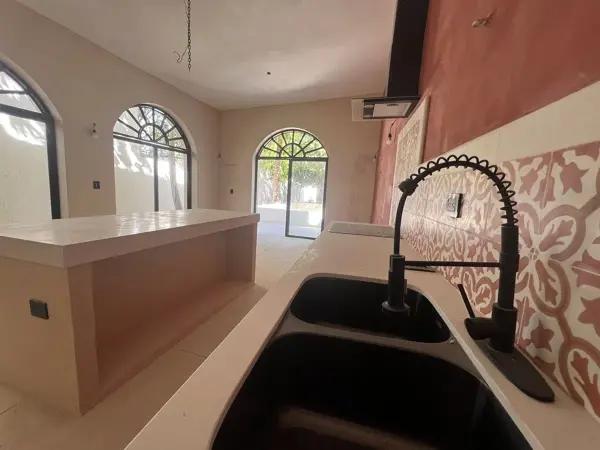 CASA EN VENTA EN EL CENTRO DE MERIDA DE UN PISO