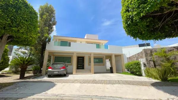 CASA EN RENTA EN LOMAS DE ANGELOPOPLIS II, 4 RECAMARAS, RECAMARA EN PB, AMPLIO JARDIN CASA EN RENTA EN LOMAS DE ANGELOPOPLIS II, 4 RECAMARAS, RECAMARA EN PB, AMPLIO JARDIN