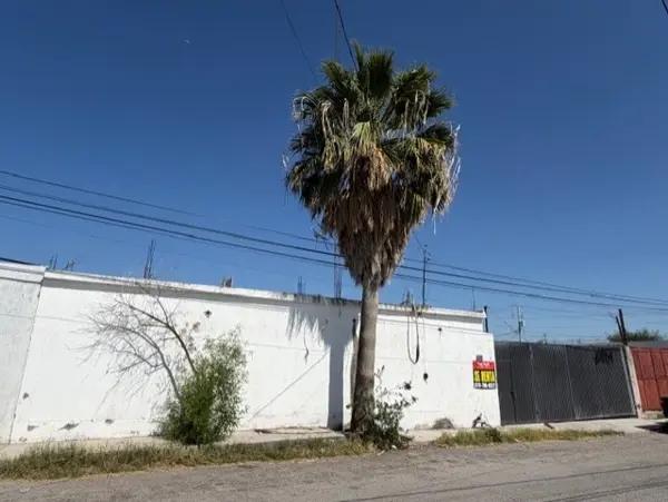 Local Comercial de 877 m2 en renta. Ubicación Estratégica en col Guillen en Piedras Negras, Coah.