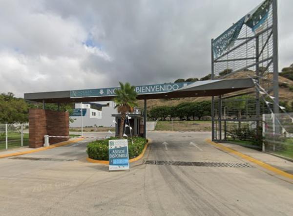 Casa en Venta en Condominio en Tlajomulco de Zúñiga, Jalisco, Cerca de Servicios y Áreas Recreativas