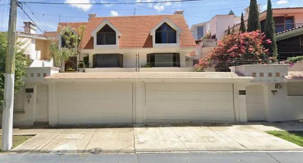BONITA CASA EN VENTA EN ZAPOPAN, JALISCO