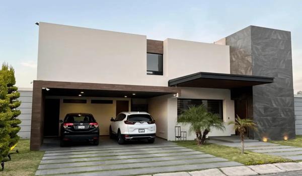 VENTA DE CASA EN FRACCIONAMIENTO LA MISIÓN LATERAL ATLIXCAYOTL CHOLULA PUEBLA
