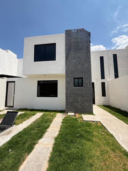 Casa en Venta en Corregidora, Querétaro - Amplias Recámaras y Más Casa en Venta en Corregidora, Querétaro - Amplias Recámaras y Más