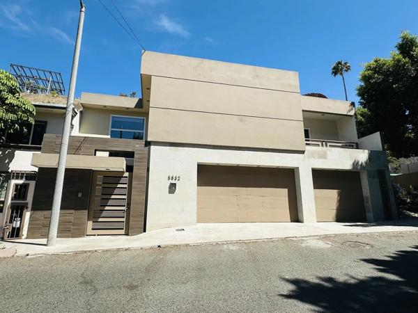 CASA EN VENTA LOMAS DE AGUACALIENTE 6TA SECCION