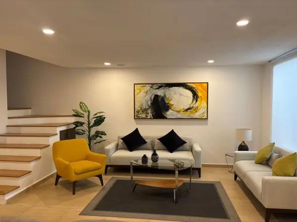 CASA EN RENTA NUEVA AMUEBLADA LOMAS DE ANGELOPOLIS