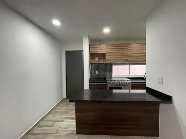 SE RENTA CONFORTABLE DEPARTAMENTO