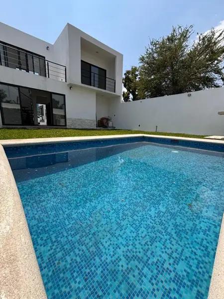 Casa en venta con alberca privada en Yautepec, Morelos Casa en venta con alberca privada en Yautepec, Morelos