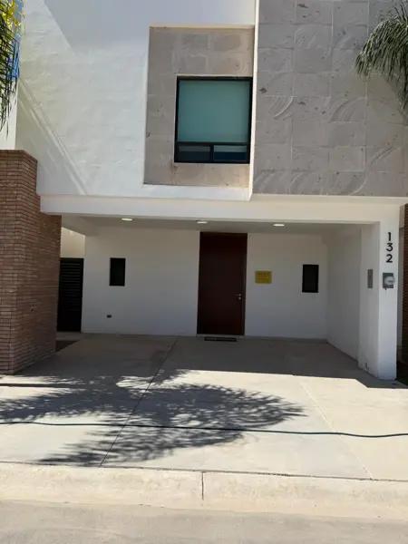 Casa Nueva en Venta en La Rioja Residencial, Torreón – Ubicación y Amenidades Excepcionales