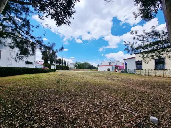 LOTE RESIDENCIAL EN VENTA CLUB DE GOLF PACHUCA FRENTE A CAMPO