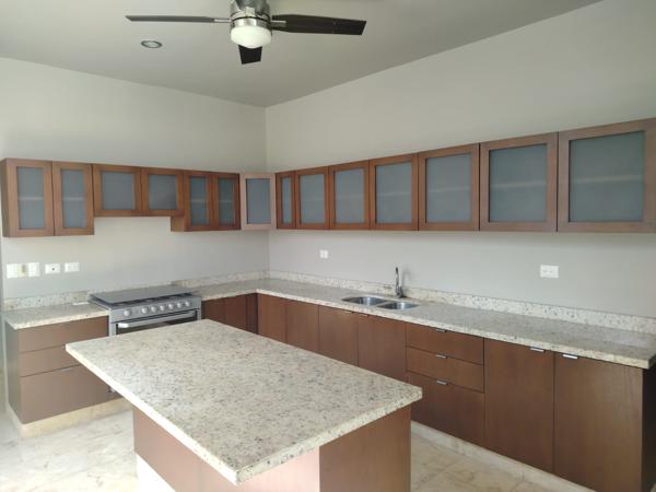SE RENTA CASA EN PRIVADA TEMOZON NORTE CON RECÁMARA EN PLANTA BAJA SE RENTA CASA EN PRIVADA TEMOZON NORTE CON RECÁMARA EN PLANTA BAJA