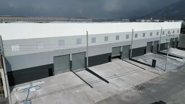 BODEGA EN RENTA 2,000 M2 SANTA CATARINA