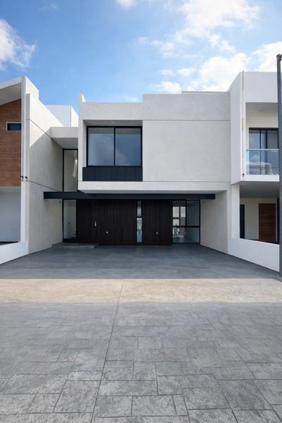 Casa en Venta Haciendas Residencial y Club Deportivo, Centro, Tabasco con Seguridad y Comodidad