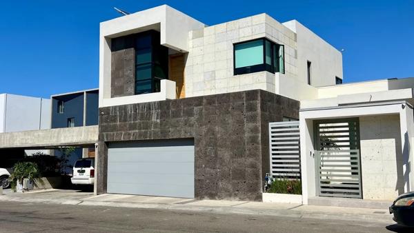 CASA SMART EN HACIENDA AGUA CALIENTE