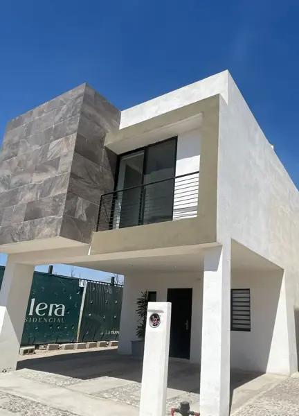CASA EN VENTA NOGALERA RESIDENCIAL