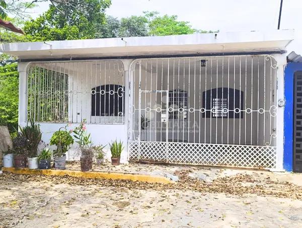 Casa en Venta en Las Margaritas, Tabasco - Acceso a Servicios y Confort Casa en Venta en Las Margaritas, Tabasco - Acceso a Servicios y Confort