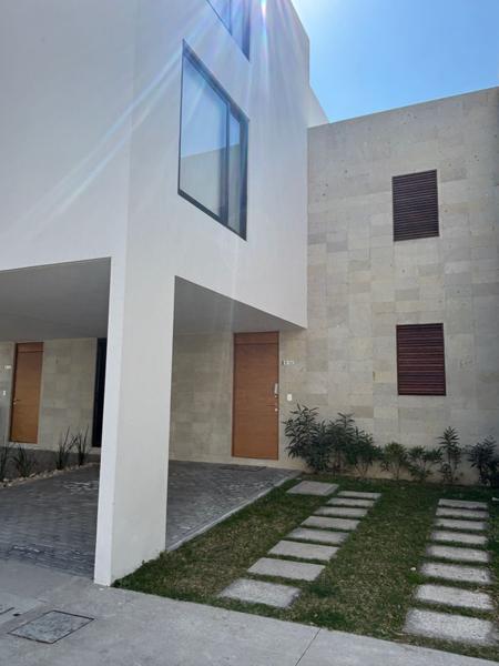 Casa en Renta en Lomas de Angelópolis