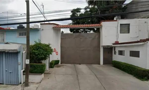 CASA EN VENTA EN TLALPAN