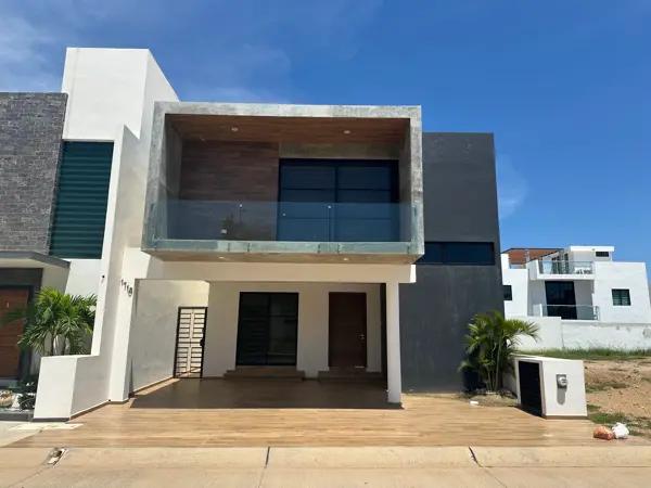 Altabrisa Casa En Venta