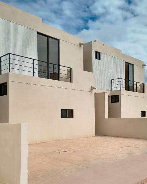 CASA EN VENTA EN PRIVADA EN CHOLUL