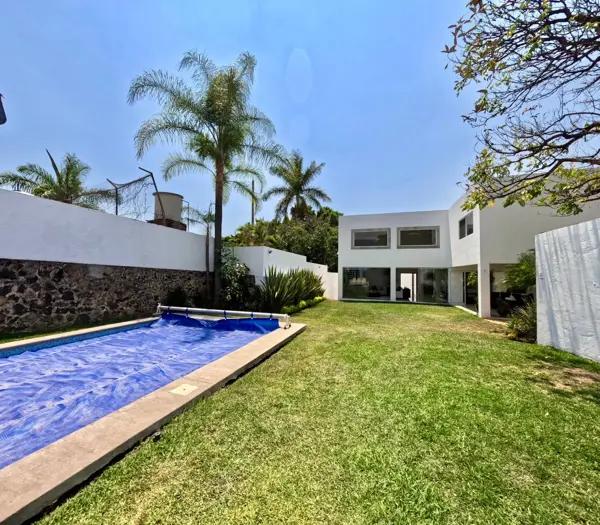 Casa en venta en Lomas de Atzingo, Cuernavaca, Morelos