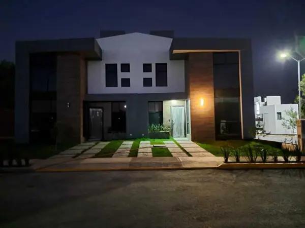 CASA EN VENTA EN FRACCIONAMIENTO LAS MARGARITAS MODELO TULIPAN