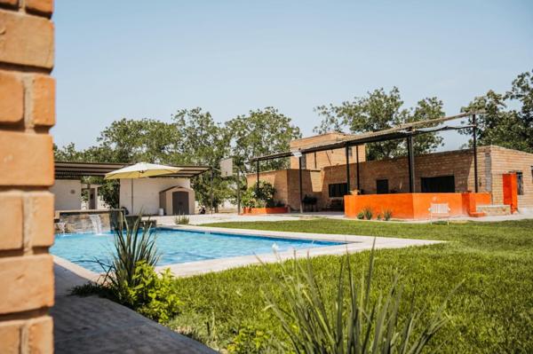 Quinta Moderna en Venta en San Antonio del Coyote, Matamoros, Coah.