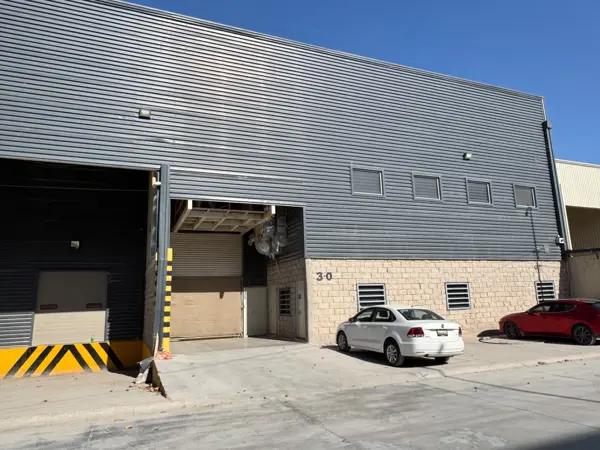 BODEGA INDUSTRIAL CON OFICINAS CORPORATIVAS EN RENTA, TORREÓN, COAH BODEGA INDUSTRIAL CON OFICINAS CORPORATIVAS EN RENTA, TORREÓN, COAH