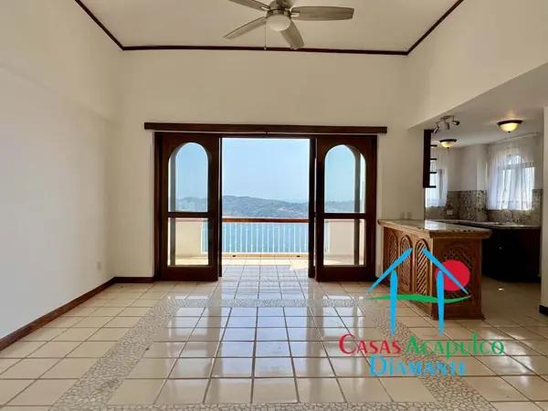 Departamento con 3 recámaras independientes y 2 terrazas con vista al mar