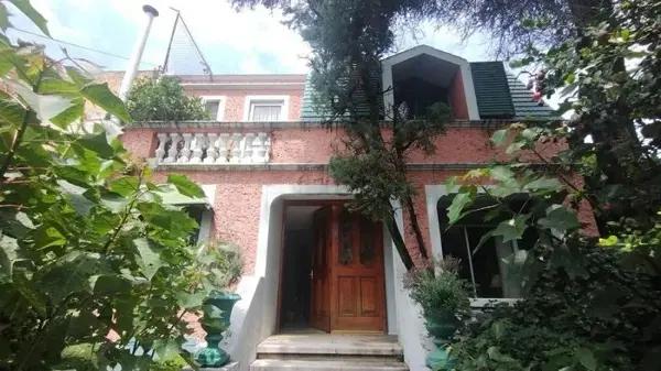 VENTA CASA JARDINES DE COYOACÁN, COYOACÁN CON TERRAZA