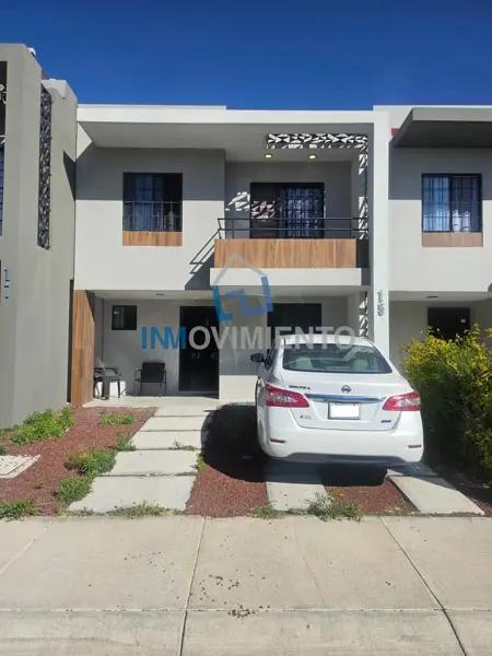 HERMOSA Casa en PRIVADA con vigilancia ALBERCA y AMENIDADES
