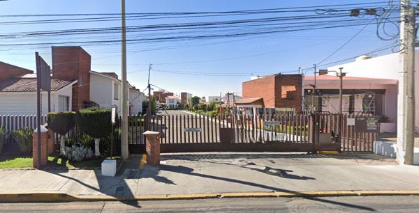 Casa en Santiaguito Metepec Estado de México. Casa en Santiaguito Metepec Estado de México.