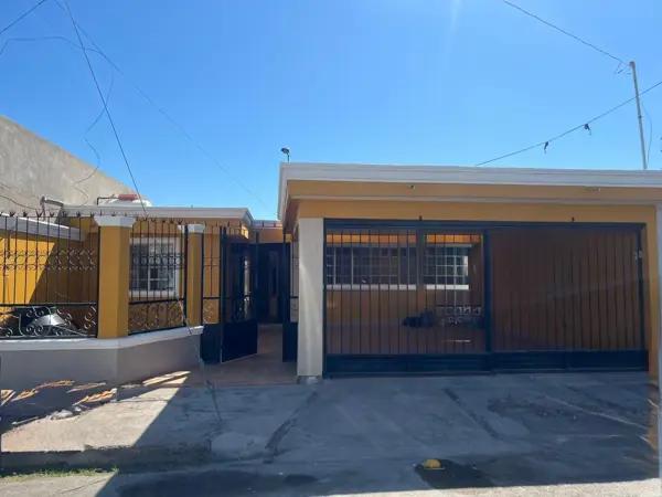 Casa en venta en Navarro, Torreón, Coahuila de Zaragoza