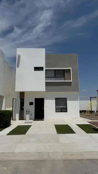 Casa en venta con 4 habitaciones y patio en Ejido Ana, Torreón Casa en venta con 4 habitaciones y patio en Ejido Ana, Torreón