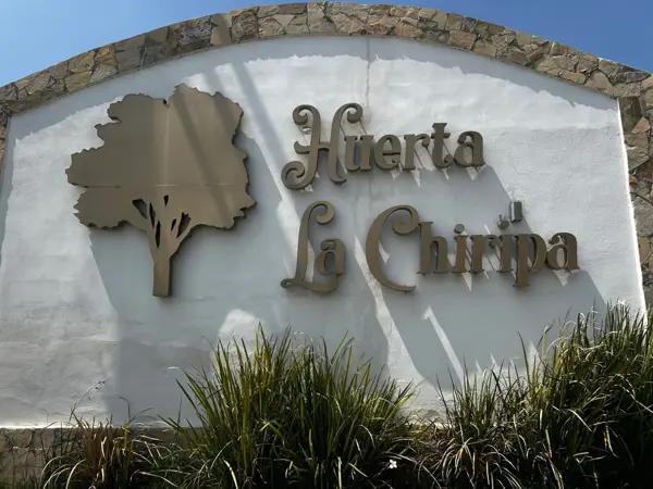 Terreno en venta en esquina de 1,048 m² con nogales | Ideal para inversión o casa residencial