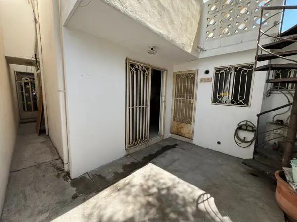 CASA EN VENTA EN FRACCIONAMIENTO CIMA DE LAS CUMBRES, MONTERREY