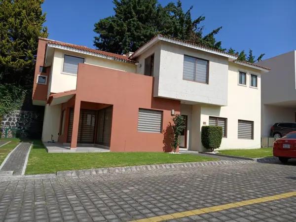 Tu próximo hogar en Rinconada los Encinos: Espacio, Exclusividad y Confort Venta o renta