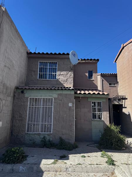 Casa en privada con acceso controlado en Hacienda Las Fuentes | 3 Recámaras | Lista para crédito