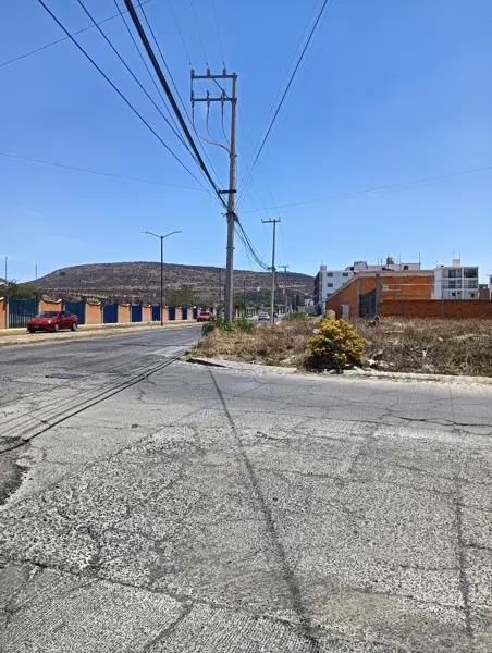Venta de terreno en zona de universidades