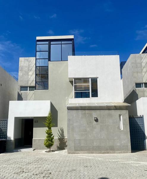 Casa en Venta en Amaralta Rosarito | Terraza con Vista al Mar + Privada con Alberca