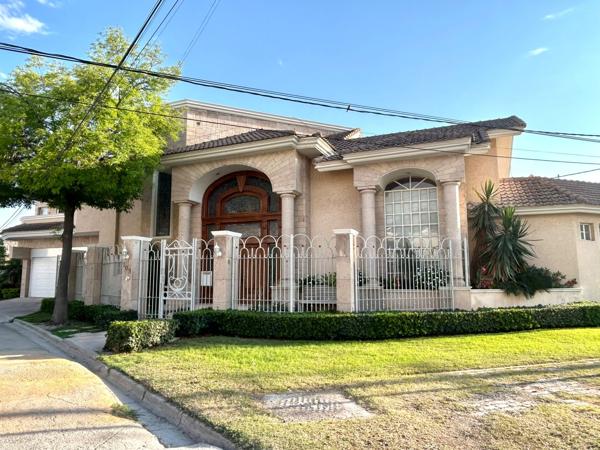 Casa en venta en Residencial Campestre la Rosita, Torreón, Coahuila de Zaragoza Casa en venta en Residencial Campestre la Rosita, Torreón, Coahuila de Zaragoza