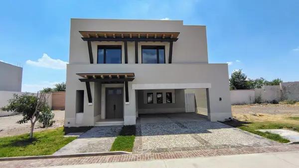 Casa con recámara en planta baja, terminada, en La Cava Casa con recámara en planta baja, terminada, en La Cava