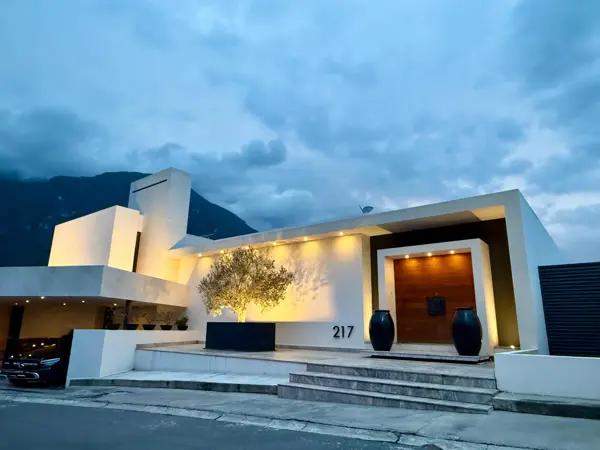Casa en venta en Sierra Alta 9o Sector en Monterrey Casa en venta en Sierra Alta 9o Sector en Monterrey