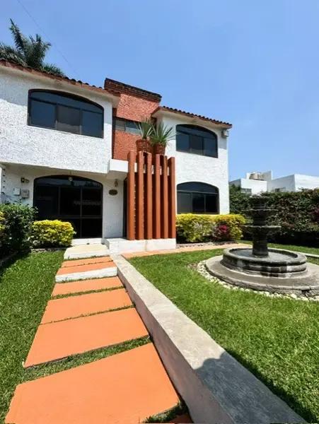 Casa en venta en Pedregal de las Fuentes, Jiutepec, Morelos