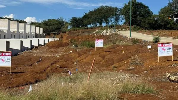 VENDO TERRENOS CERCA LOS ALMENDROS RESIDENCIAL, CERCA DE ZONA UNIVERSITARIA